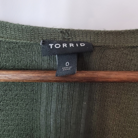 Torrid forest green cardigan - Picture 3 of 5
